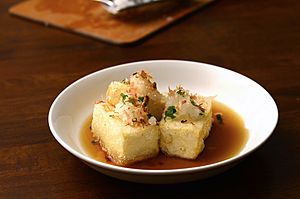 Archivo:Agedashi tofu, fried tofu with broth