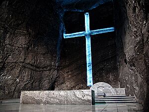 Archivo:Altar catedral de sal