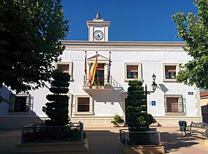 Archivo:Ayuntamiento de Las Mesas