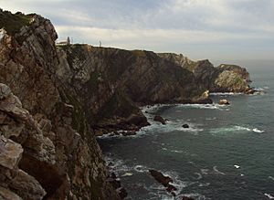 Archivo:Cabo de Peñas y Faro de Peñas