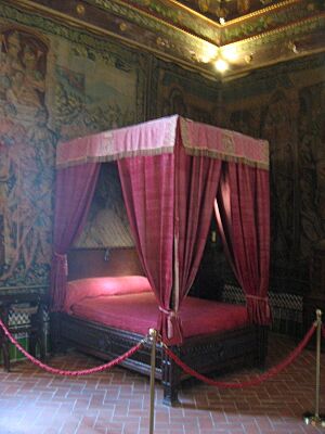 Archivo:Camara Regia Alcazar Segovia 1