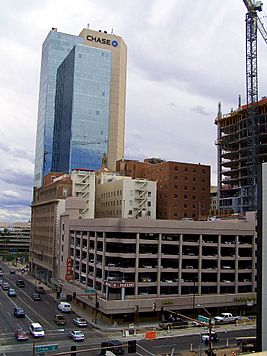 Archivo:Chase Tower, Downtown PHX