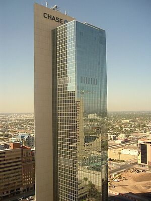 Archivo:Chase Tower - panoramio