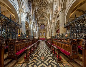 Archivo:Christ Church Cathedral Interior 2, Oxford, UK - Diliff