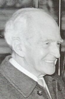 Christopher Fry rehearsal (cropped).jpg