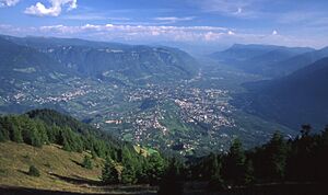 Archivo:City of Meran