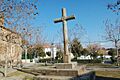 Cruz junto a la iglesia de Monroy