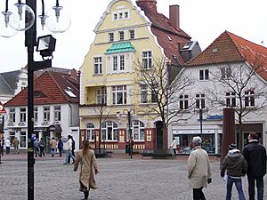Eckernförde.Rathausmarkt.463276505 b9a6ed4d5e b.jpg