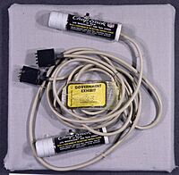 Archivo:Government Exhibit 133, Chapstick Tubes with Hidden Microphones - NARA - 304967