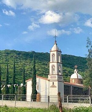 Archivo:Iglesia en El Aguacate Uriangato