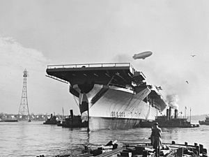 Launch of USS Bunker Hill (CV-17) at the Fore River Shipyard on 7 December 1942 (NH 97290).jpg