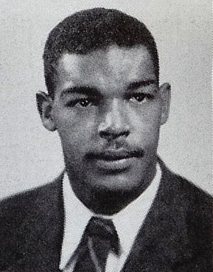 Archivo:Len Ford from 1948 Michiganensian