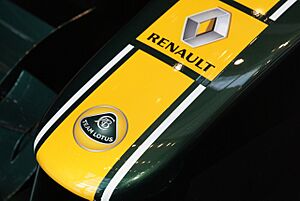 Archivo:Lotus T128 nose logo 2011 Malaysia