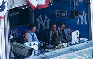 Archivo:Michael Kay, Paul O'Neill, Ken Singleton in broadcast booth