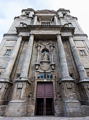 Archivo:Monasterio de San Francisco, Santiago de Compostela, España, 2015-09-23, DD 03