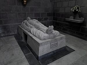 Archivo:Monumento fúnebre dedicado a Gabriel García Moreno