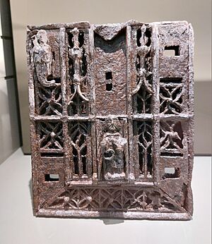 Archivo:Padlock in Museum Castle of Mayenne