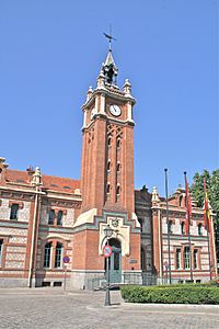 Torre del Reloj - Pabellón de Servicios Generales - Matadero
