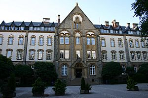Archivo:University luxemburg lmp main