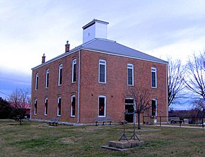 Archivo:Van-buren-county-tennessee-courthouse1
