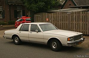 Archivo:1984 Chevrolet Caprice Classic (9917384425)