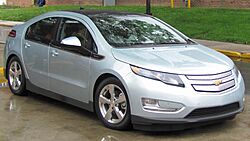 2011 Chevrolet Volt 2 -- 04-21-2010.jpg