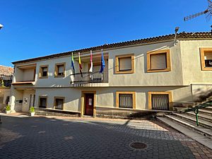 Archivo:Ayuntamiento de Fuentes