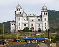 Basilica Virgen de Suyapa.jpg