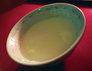 Archivo:Bowl of Kumis
