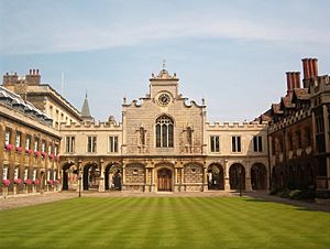 Archivo:Cambridge Peterhouse OldCourt
