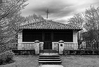 Casa de juntas de Puente San Miguel.jpg