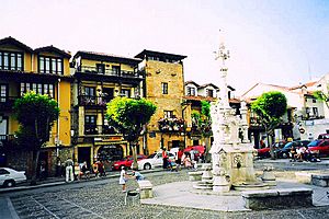 Archivo:Comillas - Cantabria