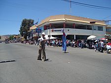 Archivo:Desfile en cananea