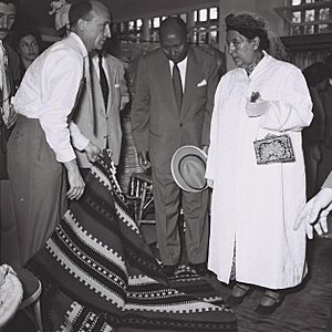 Archivo:Empress Menen Asfaw - Israel 1959