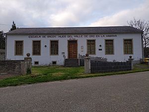 Archivo:Escuela Habanera de Bacoy Alfoz (Lugo)