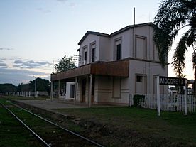 Archivo:Estación Mocoretá, ferrocarril Urquiza.