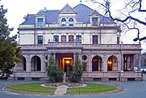 Archivo:Estherwood, Dobbs Ferry, NY