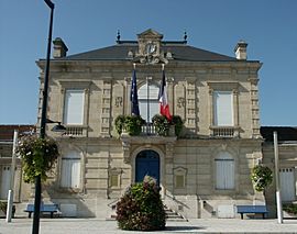 Floirac-Gironde-mairie-01.jpg