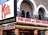Archivo:Kinky Boots at Al Hirschfeld Theatre (10540808656)