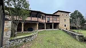 Archivo:Larrea Torre Lazarraga