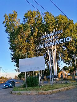 Letrero de bienvenida a la Comuna de San Ignacio.jpg