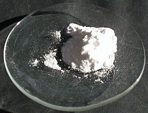 Archivo:Lithium carbonate