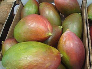 Archivo:Mangos, frutas