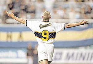 Archivo:Martín Palermo festejando su primer gol en Boca