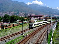 Archivo:Metro de Medellin-Antiguos trenes