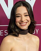 Archivo:Mikey Madison at the 2024 New York Film Festival 2 (cropped 3)