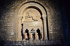 Archivo:Monestir de Santa Maria de Ripoll - 31