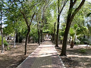 Archivo:Parque Antonio Martín Delgado