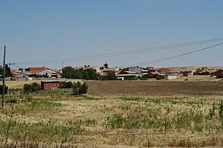 Quismondo, vista de la población desde la N-Va.jpg