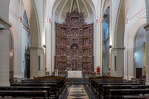 Archivo:Teruel Cathedral 2024 - interior
